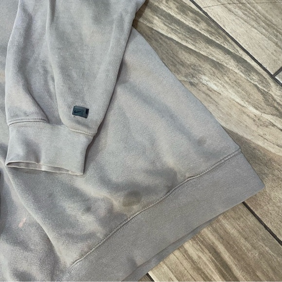 Vintage Nike Center Logo Green Men’s Sweatshirt - Picture 7 of 7